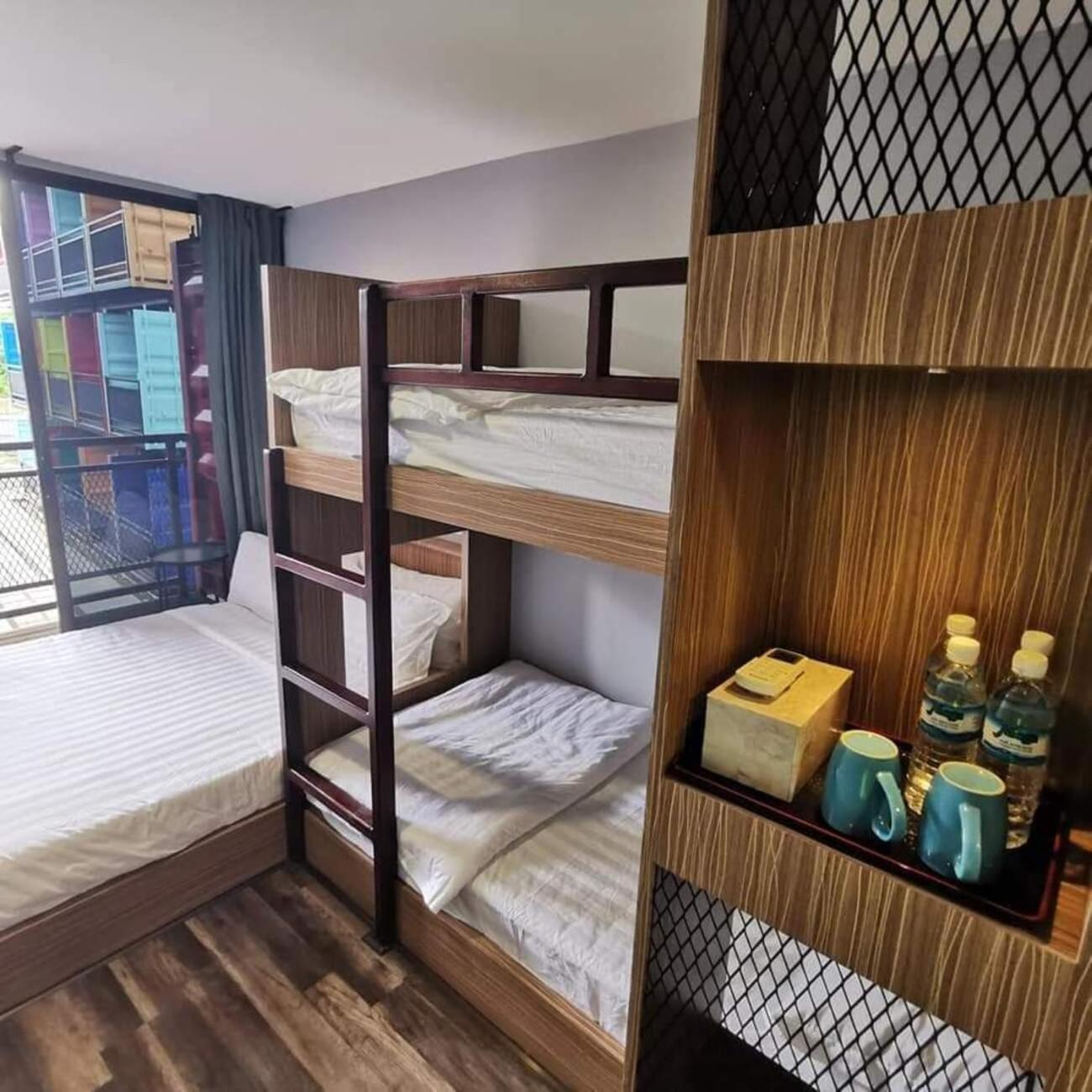 Boxinn The Kontena Home Semporna Kültér fotó
