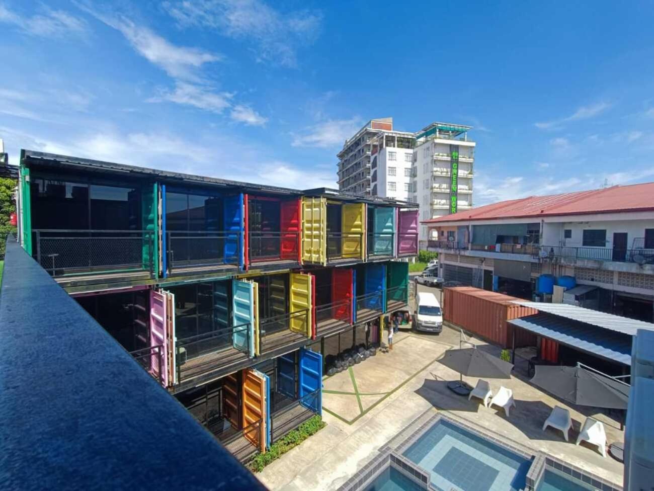 Boxinn The Kontena Home Semporna Kültér fotó
