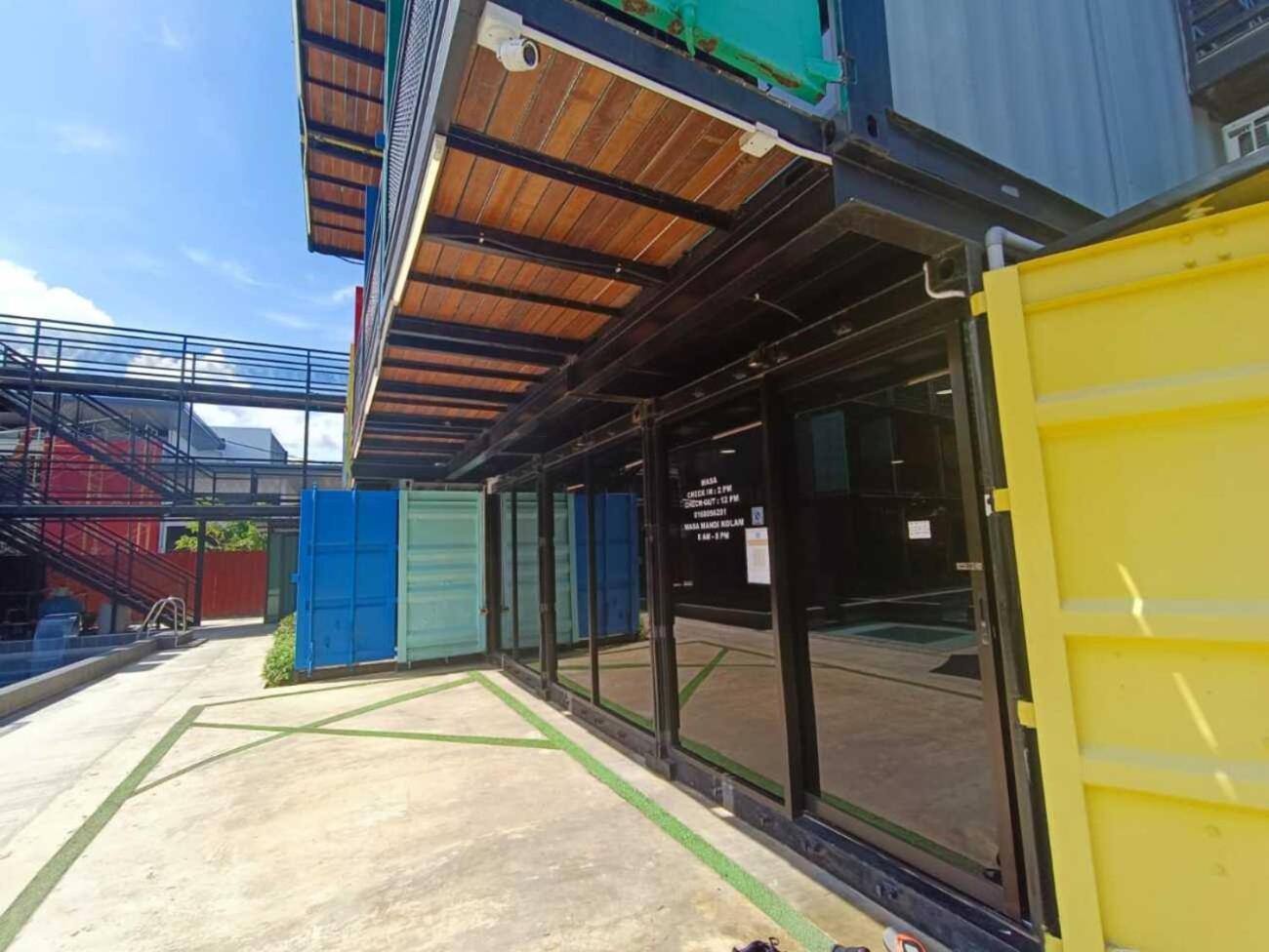 Boxinn The Kontena Home Semporna Kültér fotó