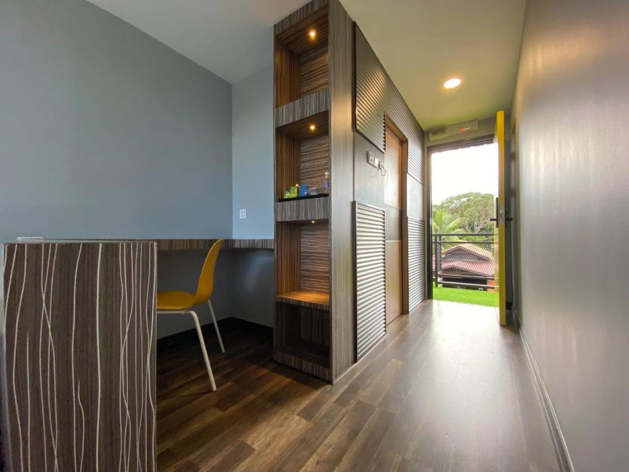 Boxinn The Kontena Home Semporna Kültér fotó
