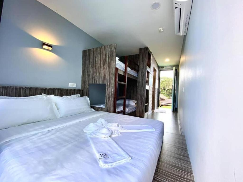 Boxinn The Kontena Home Semporna Kültér fotó